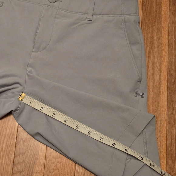 Under Armour Grey Golf Shorts Size 4 Fitted - Picture 6 of 7